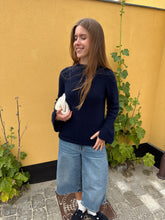Load image into Gallery viewer, Athene Sweater