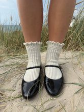 Load image into Gallery viewer, Athene Socks