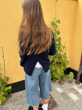 Load image into Gallery viewer, Athene Sweater