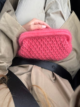 Load image into Gallery viewer, Athene Clutch