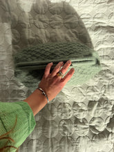 Indlæs billede til gallerivisning Athene Clutch - Begynder Version