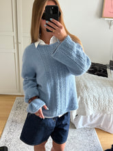 Load image into Gallery viewer, Sora Sweater
