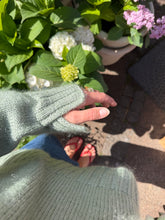 Indlæs billede til gallerivisning The Everyday Sweater
