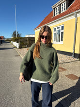 Load image into Gallery viewer, Wilma Sweater
